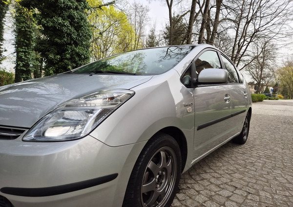 Toyota Prius cena 27950 przebieg: 159750, rok produkcji 2006 z Wrocław małe 211